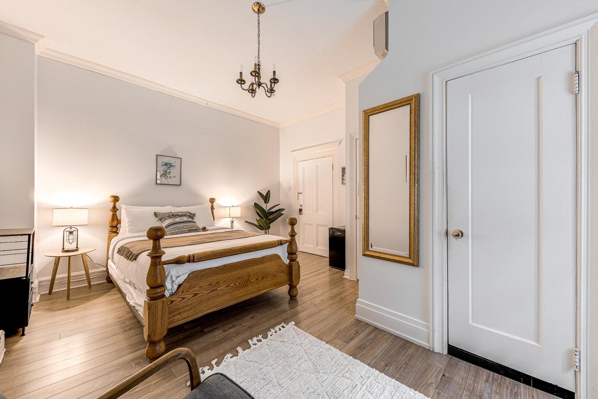 La Chouette Mini-hôtel 2*